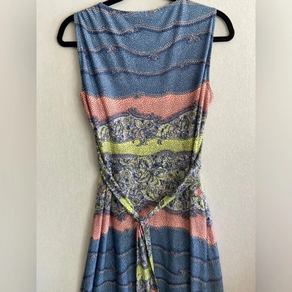 BCBG Max Azria Paisley floral  print belted sleeveless asymmetrical dress Sz M - Picture 4 of 12